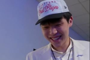 嘴角比AK还难压！😁杨瀚森被选后接到高管电话：我会努力训练！